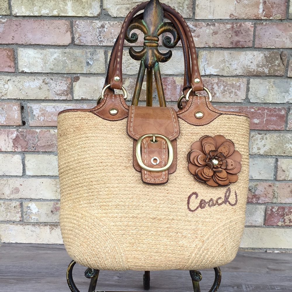 COACH STRAW BAG WITH LEATHER ACCENTS AND FLOWER